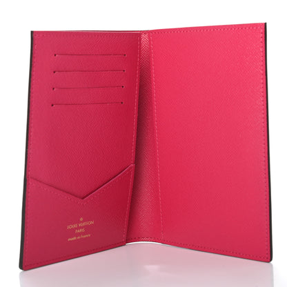 Louis Vuitton Monogram 2021 Christmas Animation Hollywood Passport Cover Fuchsia 5 of 6