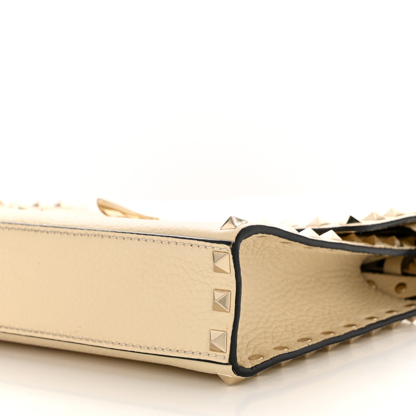 Pebbled Calfskin Medium Rockstud Flip Lock Crossbody Bag Light Ivory