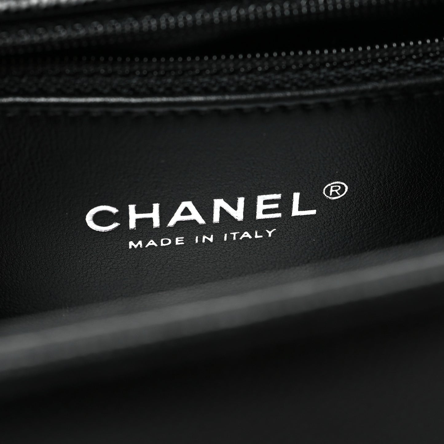 Caviar Quilted New Medium Boy Flap Black