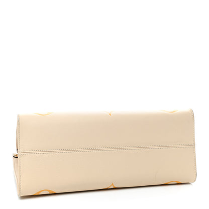 Louis Vuitton Empreinte Monogram Giant By The Pool Onthego MM Cream Saffron 4 of 11
