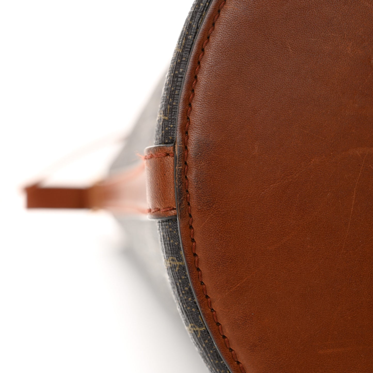 Le Monogramme Bucket Bag Chocolate Brun