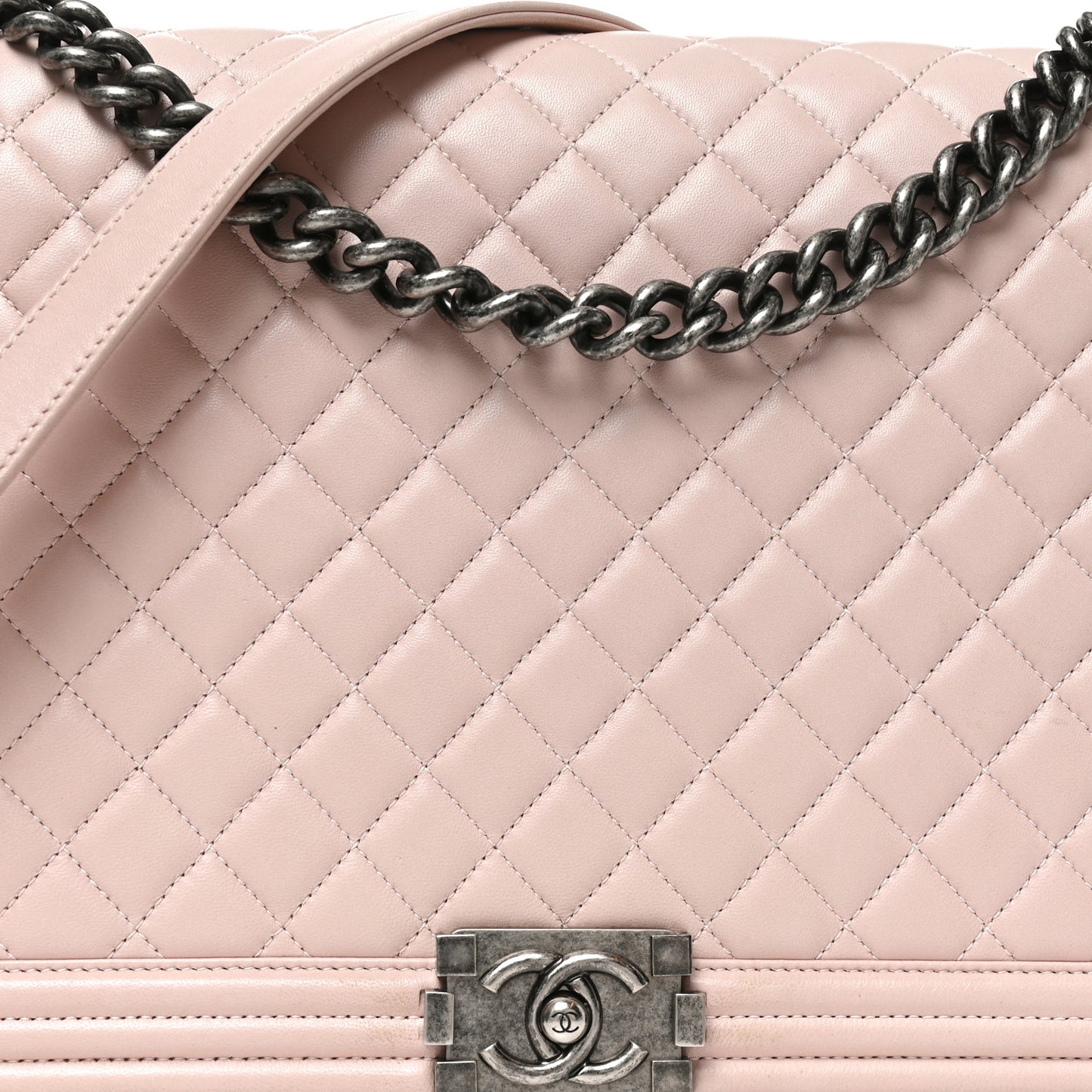 Lambskin Quilted Large Boy Flap Light Pink
