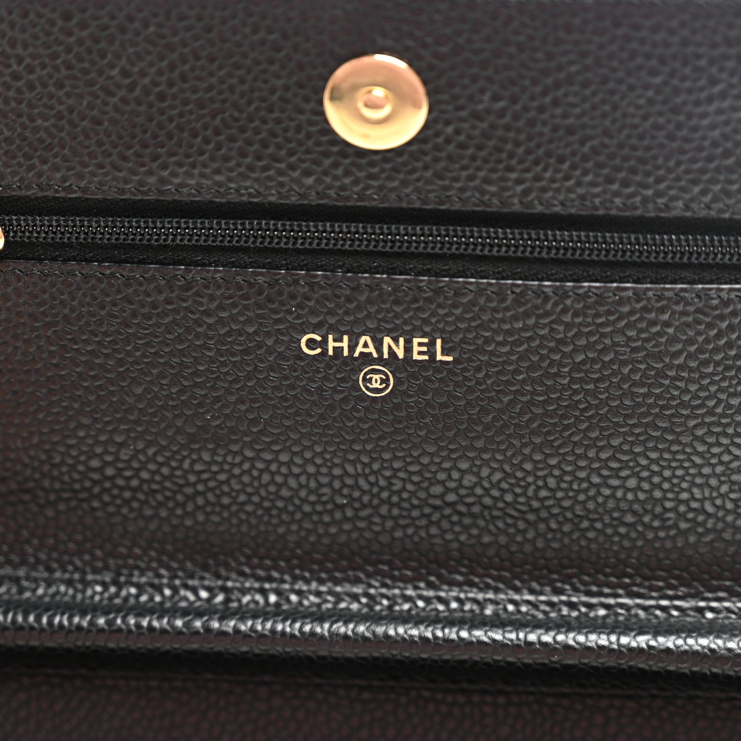 Caviar Quilted Wallet on Chain WOC Black