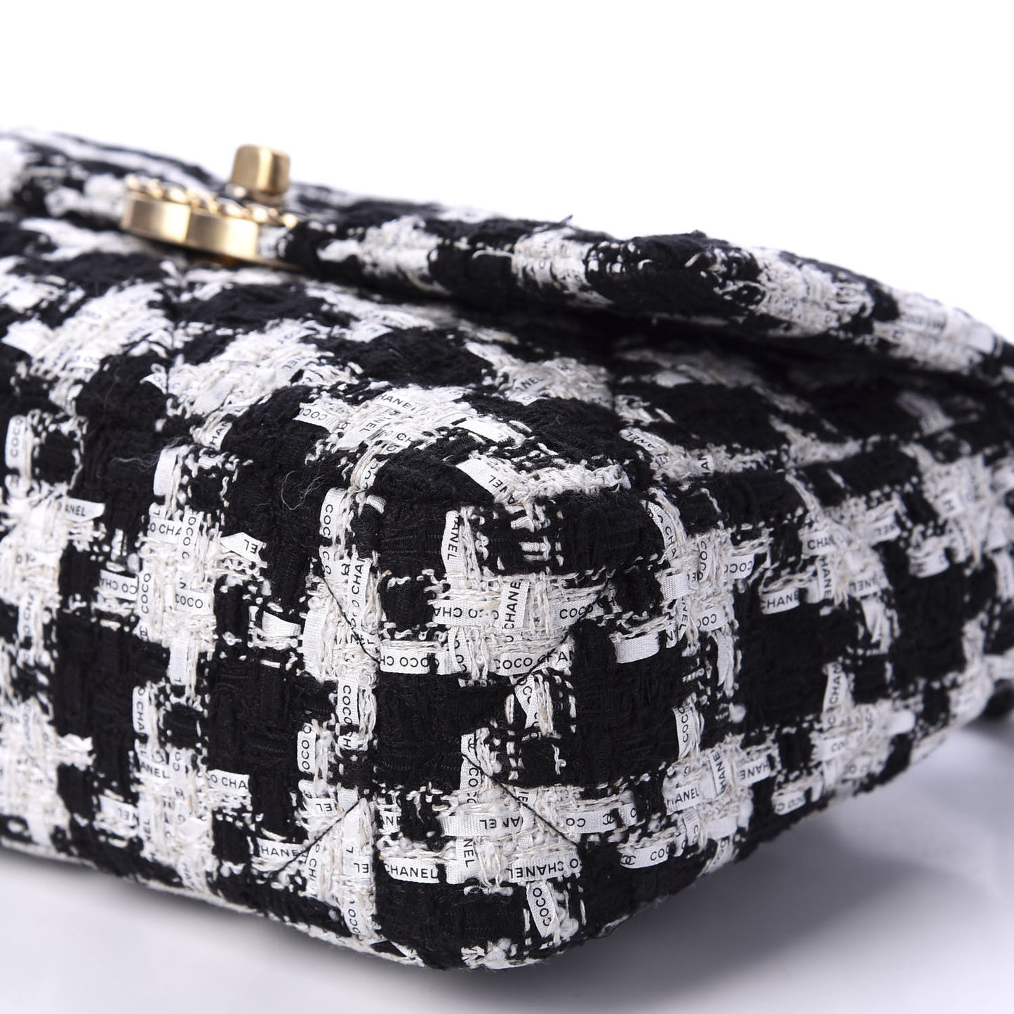 Tweed Quilted Medium 19 Flap Black Ecru White