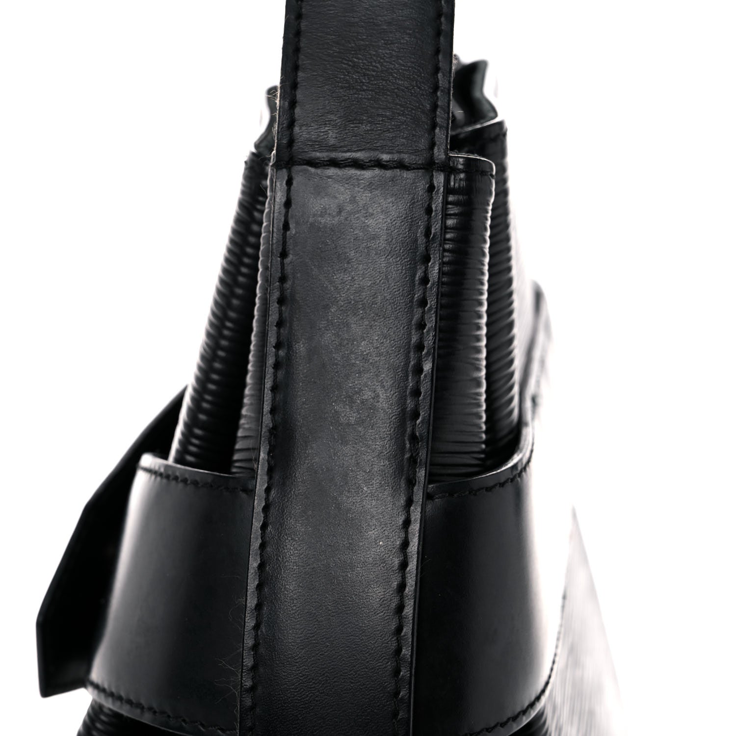 Louis Vuitton Epi Sac D'Epaule Black 17 of 26