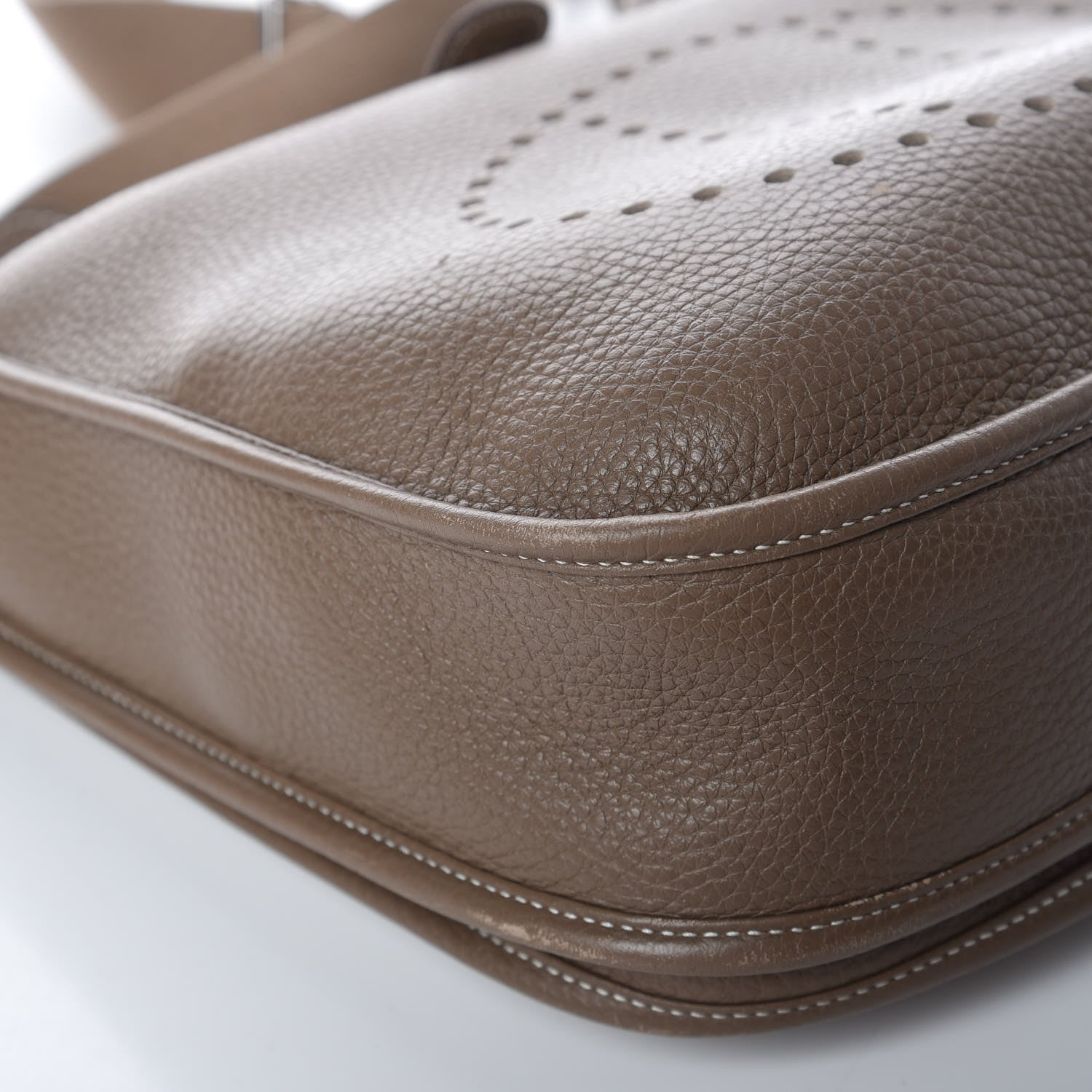 Hermes Taurillon Clemence Evelyne III PM Etoupe 13 of 16