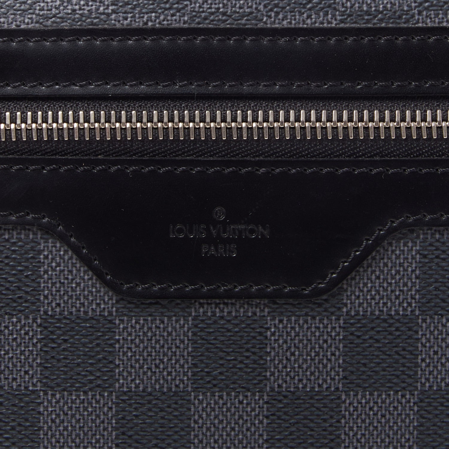 Louis Vuitton Damier Graphite Steeve 7 of 8