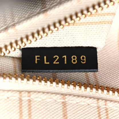 Louis Vuitton Monogram Giant Jungle Onthego GM Ivory 7 of 9