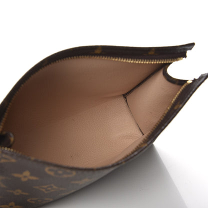 Louis Vuitton Monogram Toiletry Pouch 19 6 of 7