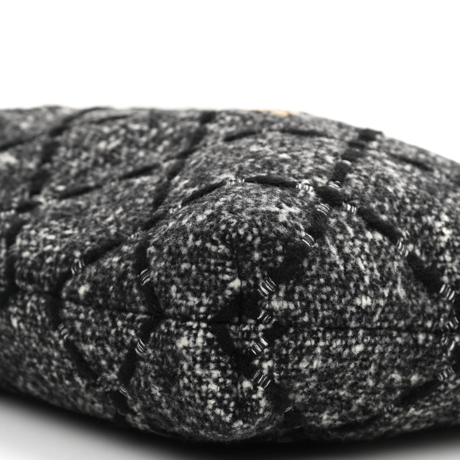 Chanel Tweed Quilted Chanel 22 Black Ecru 10 of 10