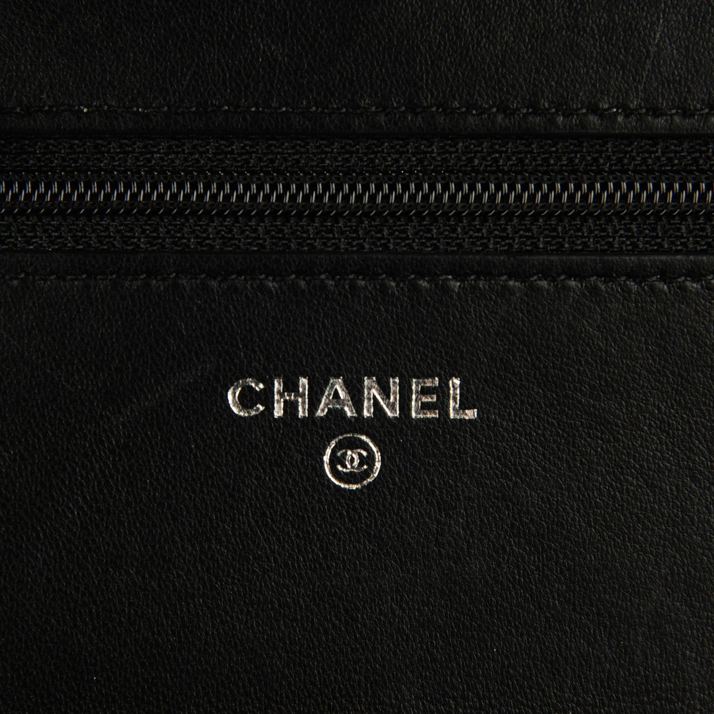 Lambskin Quilted Wallet On Chain WOC Black