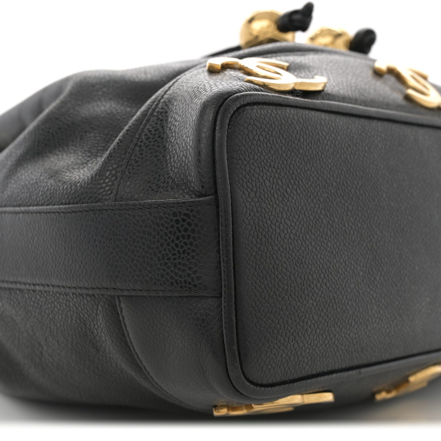 Caviar CC Drawstring Shoulder Bag Black