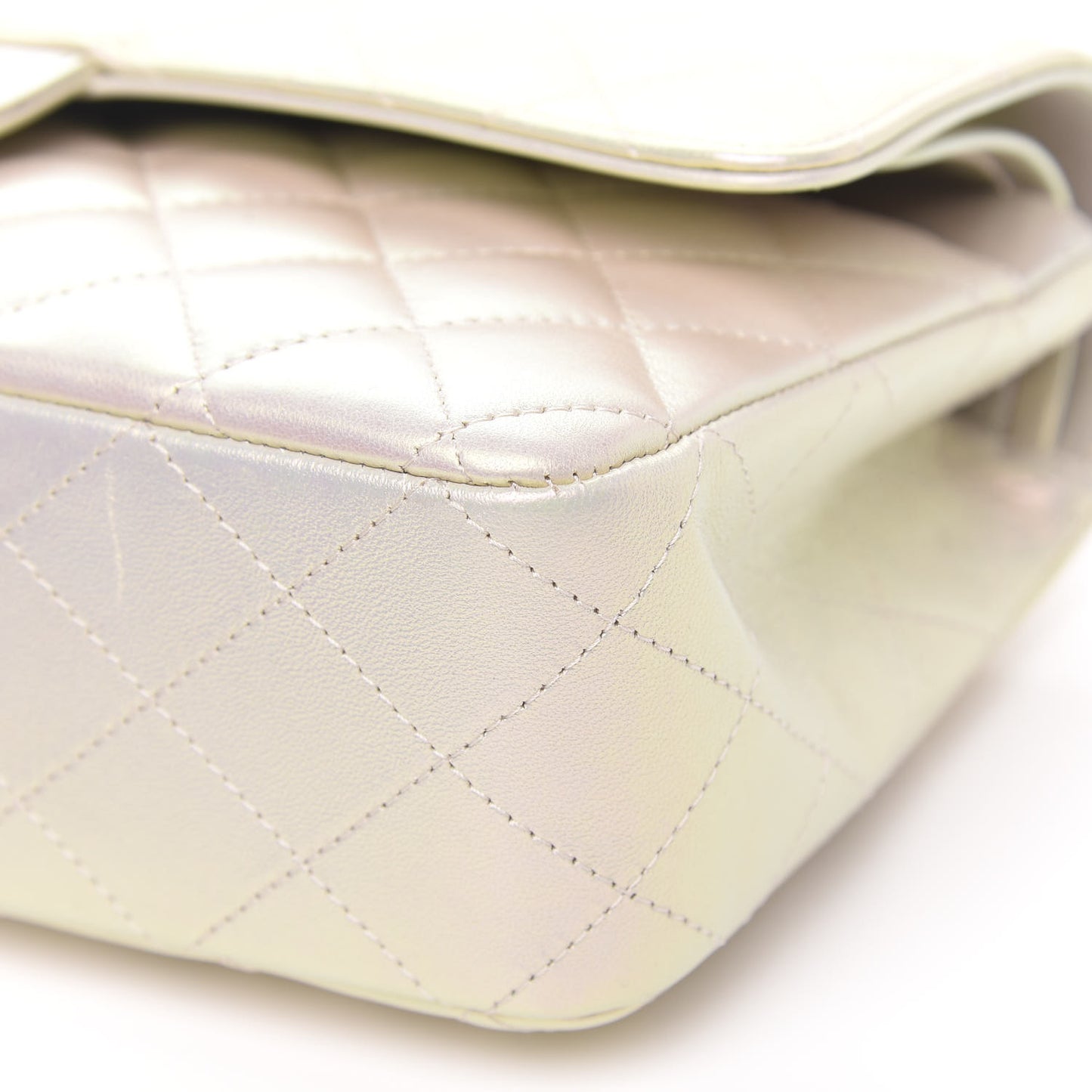 Iridescent Lambskin Quilted Medium Double Flap Ivory