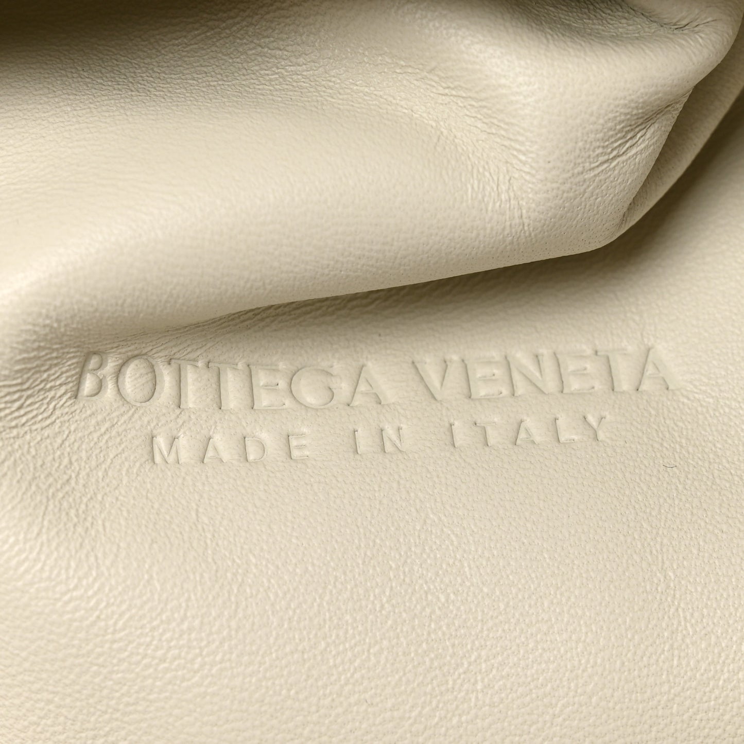 Nappa Maxi Intrecciato The Pouch Oversized Clutch Plaster