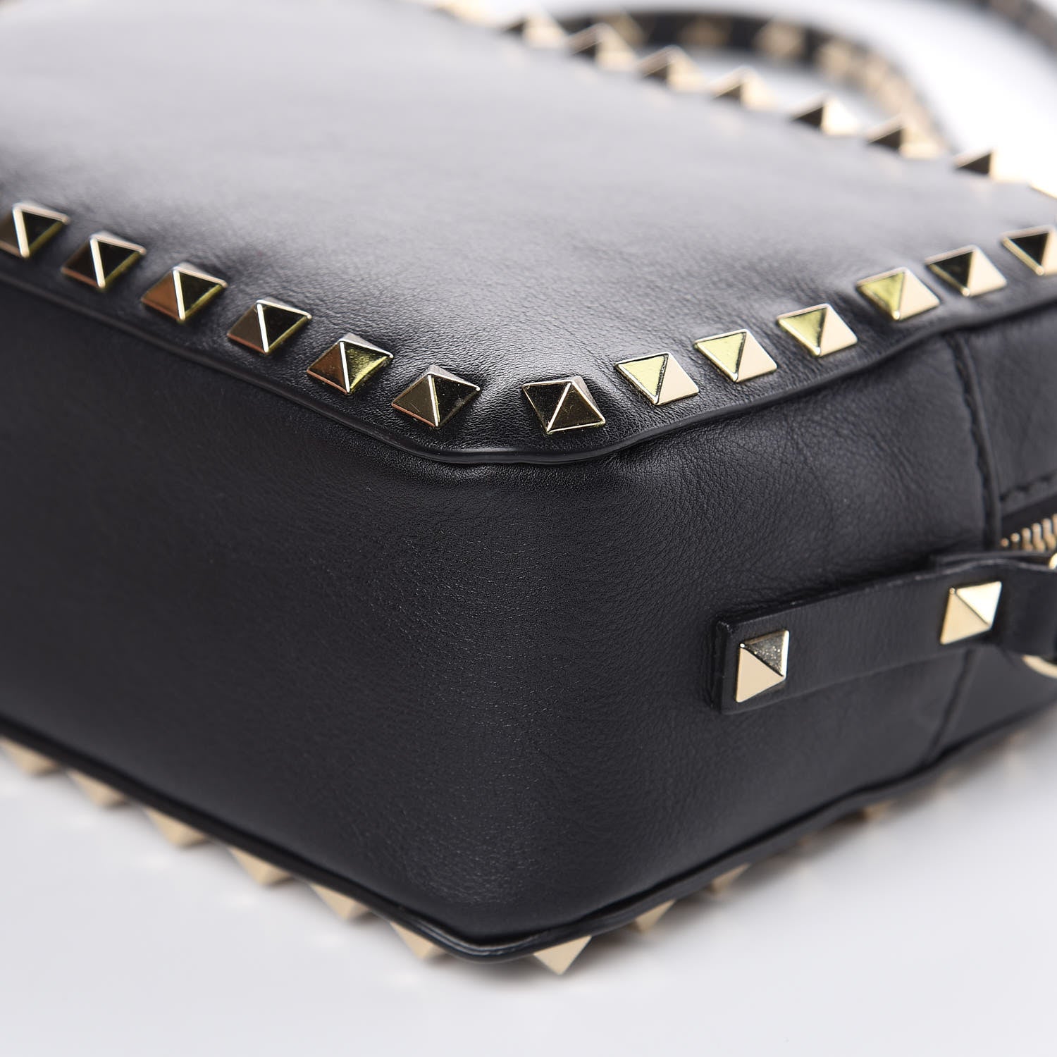 Valentino Garavani Calfskin Rockstud Camera Crossbody Bag Black 8 of 11