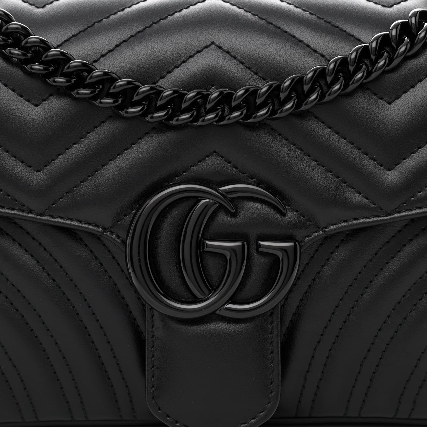 Calfskin Matelasse Monochrome Small GG Marmont Shoulder Bag Black