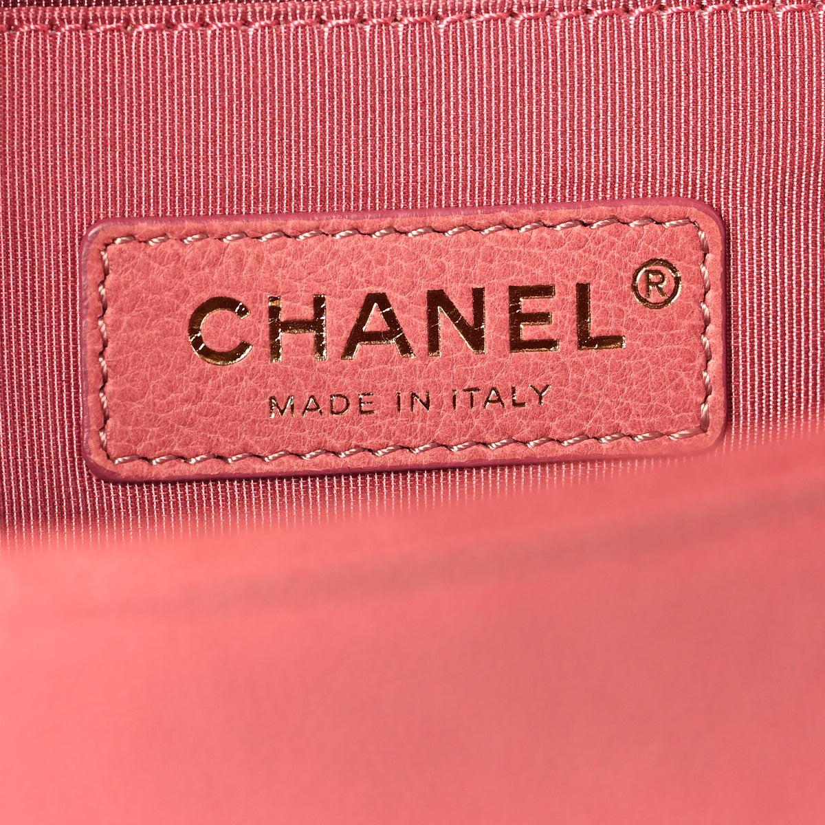 Caviar Chevron Quilted Medium Boy Flap Pink