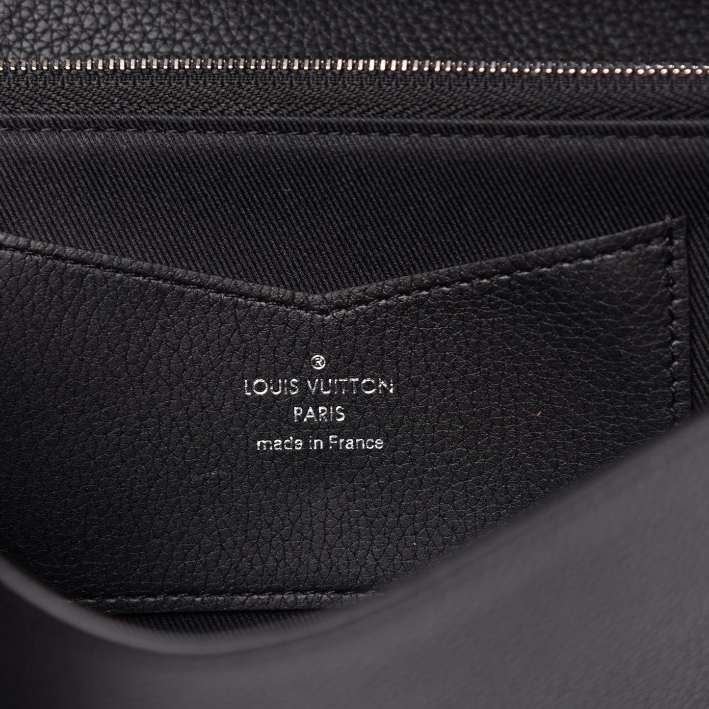 Calfskin Lockme II Wallet Black