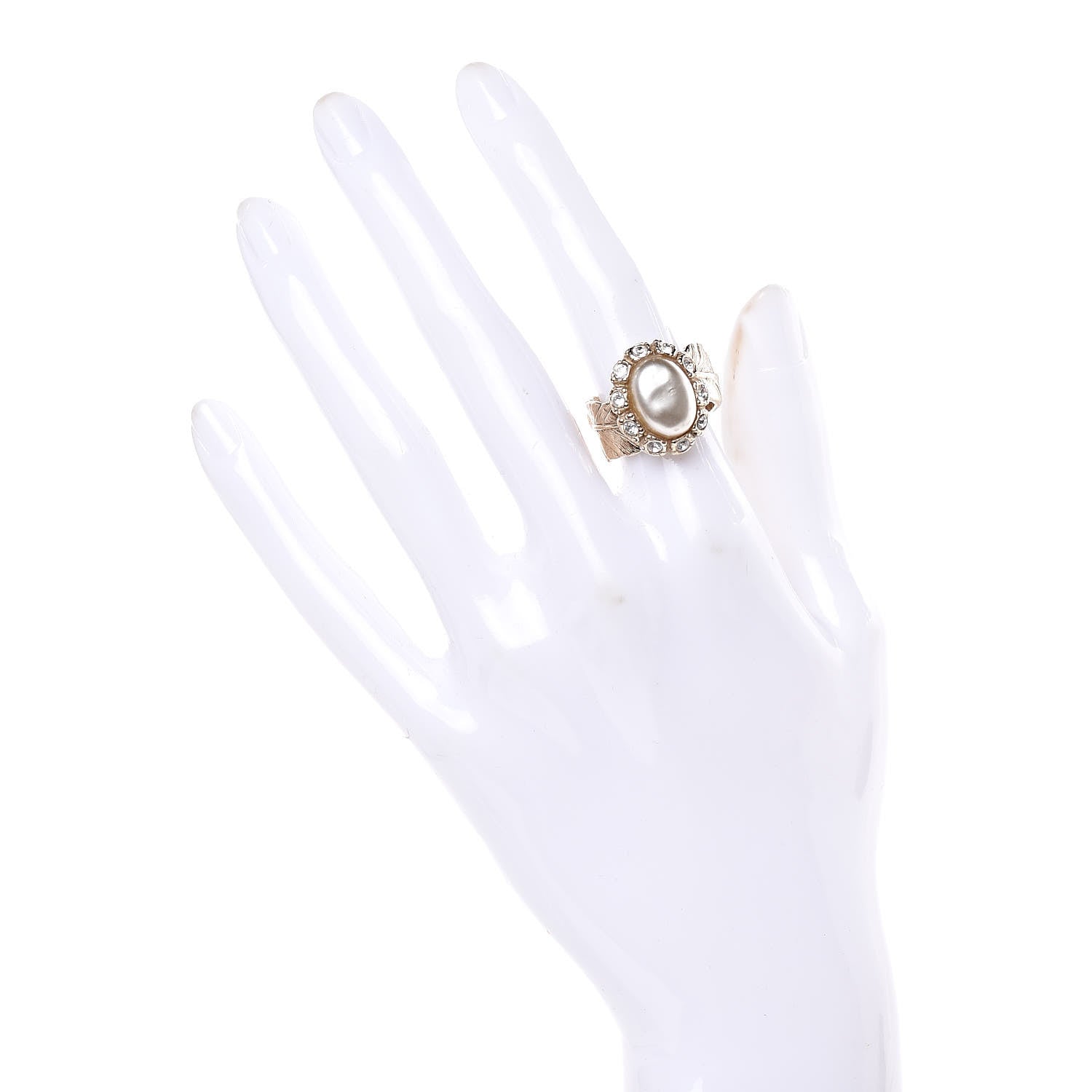 Chanel Pearl Crystal Leaf CC Ring 49 5 Gold Pearly White 2 of 4