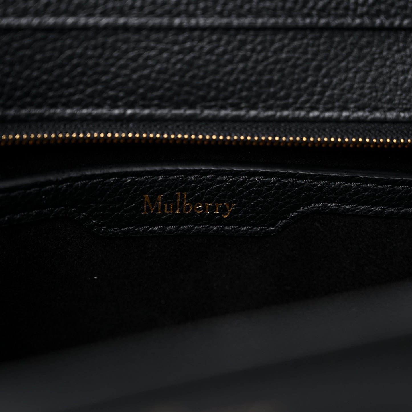 Small Classic Grain Mini Zipped Bayswater Black