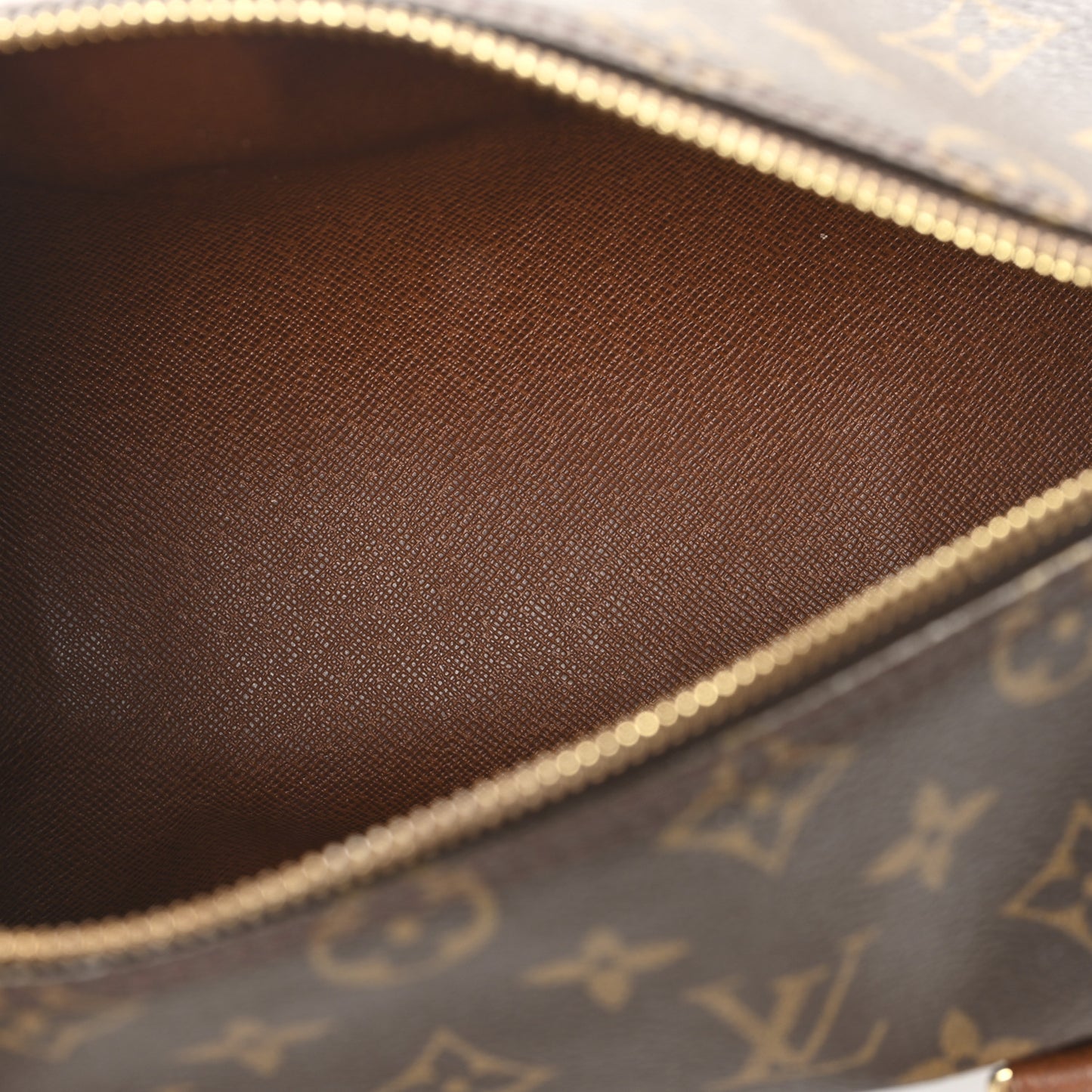 Monogram Papillon 26