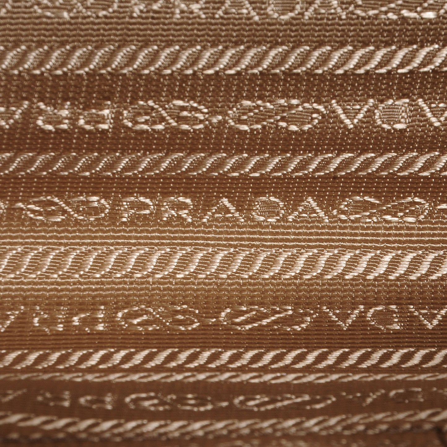 Saffiano Lux Bi-Color Tote Visone Talco