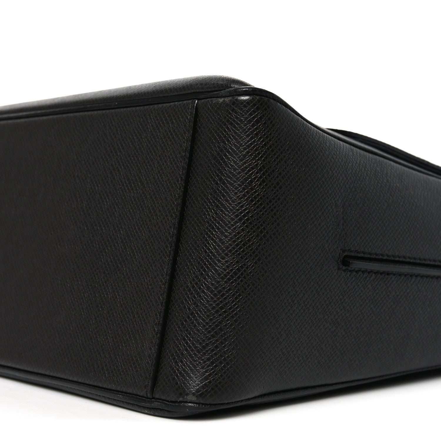 Louis Vuitton Taiga Roman MM Messenger Black 9 of 9