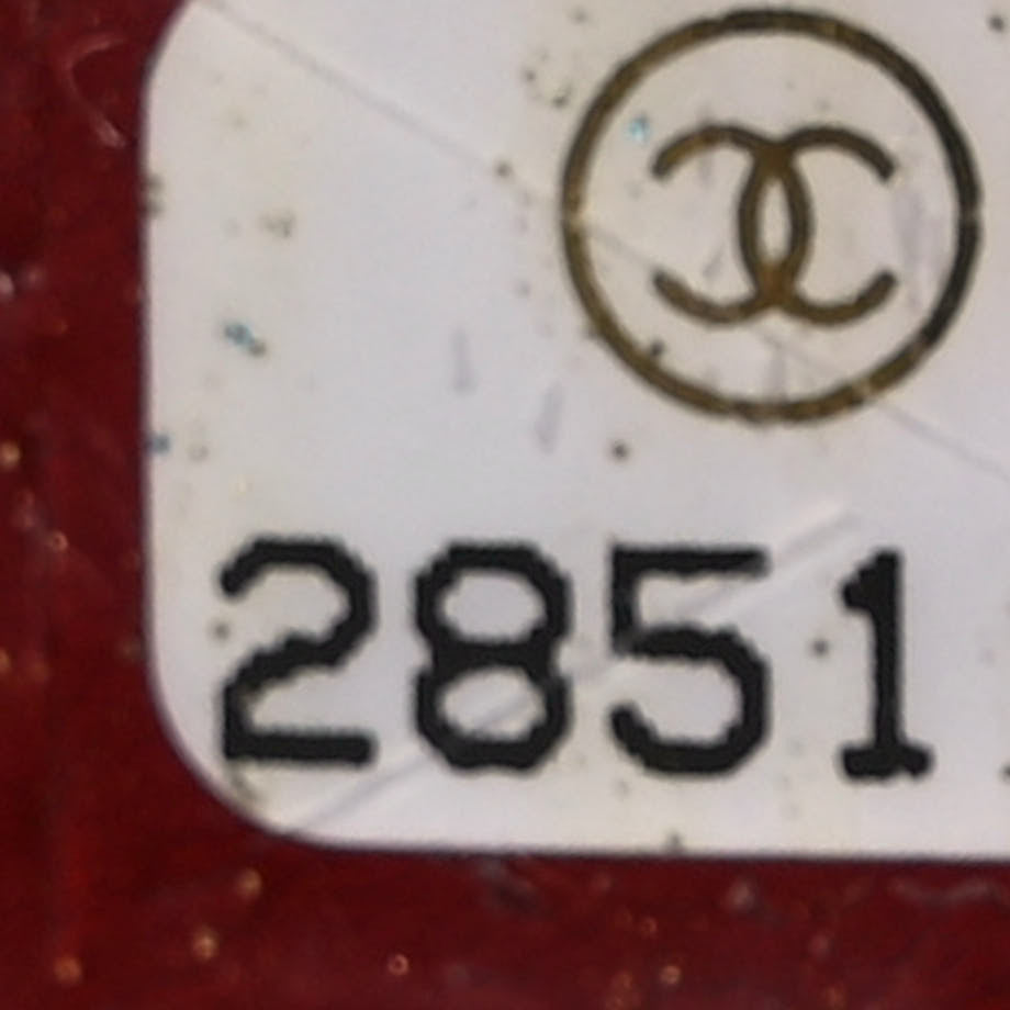 Lambskin Quilted Chanel 19 Medium Cosmetic Case Burgundy