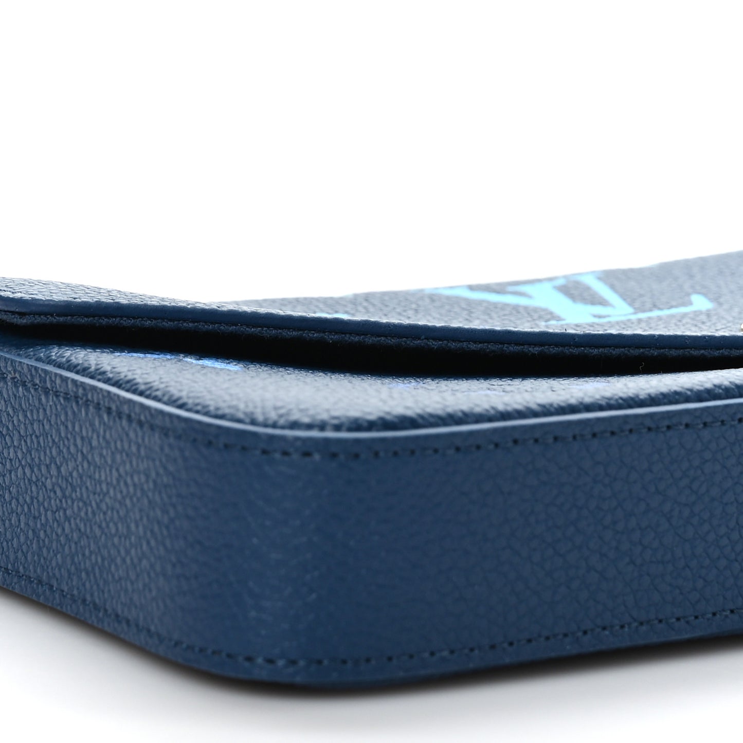 Empreinte Monogram Giant Felicie Pochette Chain Wallet Gradient Blue