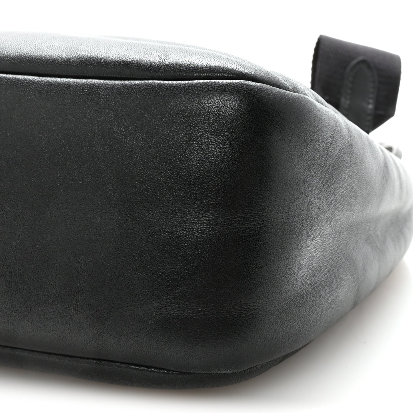 Nappa Soft Padded Re-Edition 2005 Shoulder Bag Black