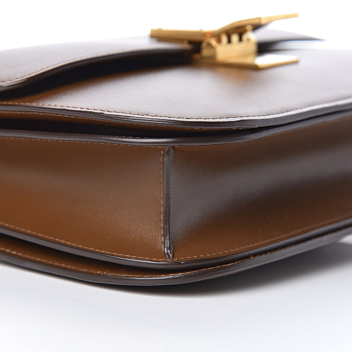 Box Calfskin Medium Classic Box Flap Bag Camel