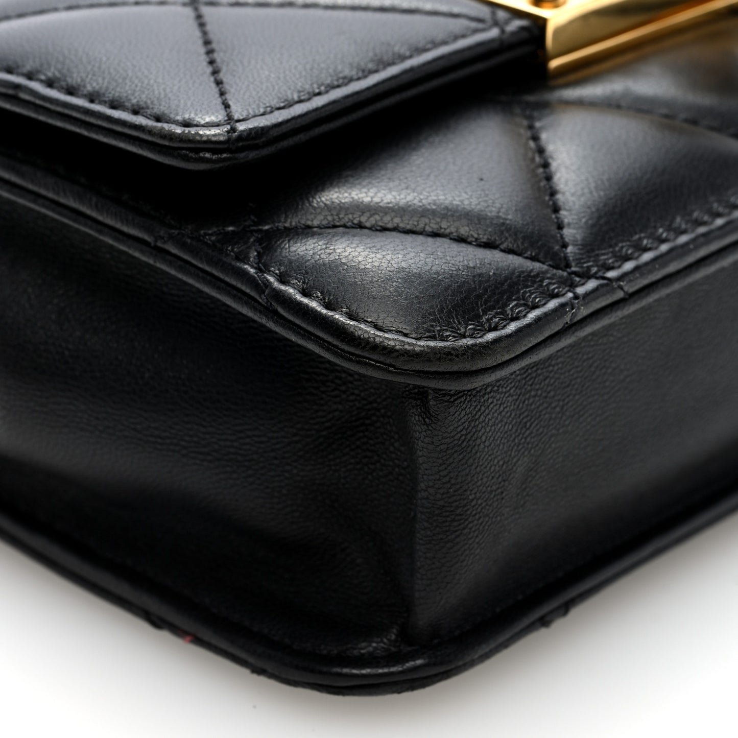 Lambskin Quilted Golden Class Wallet on Chain WOC Black