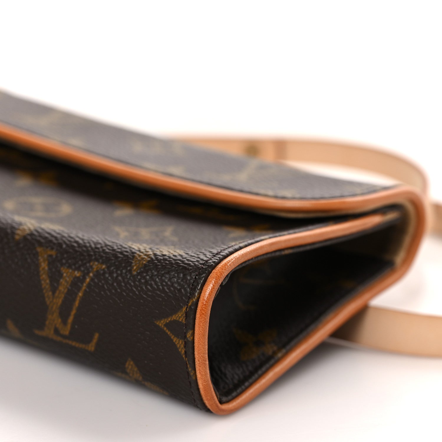 Louis Vuitton Monogram Pochette Florentine S 8 of 8