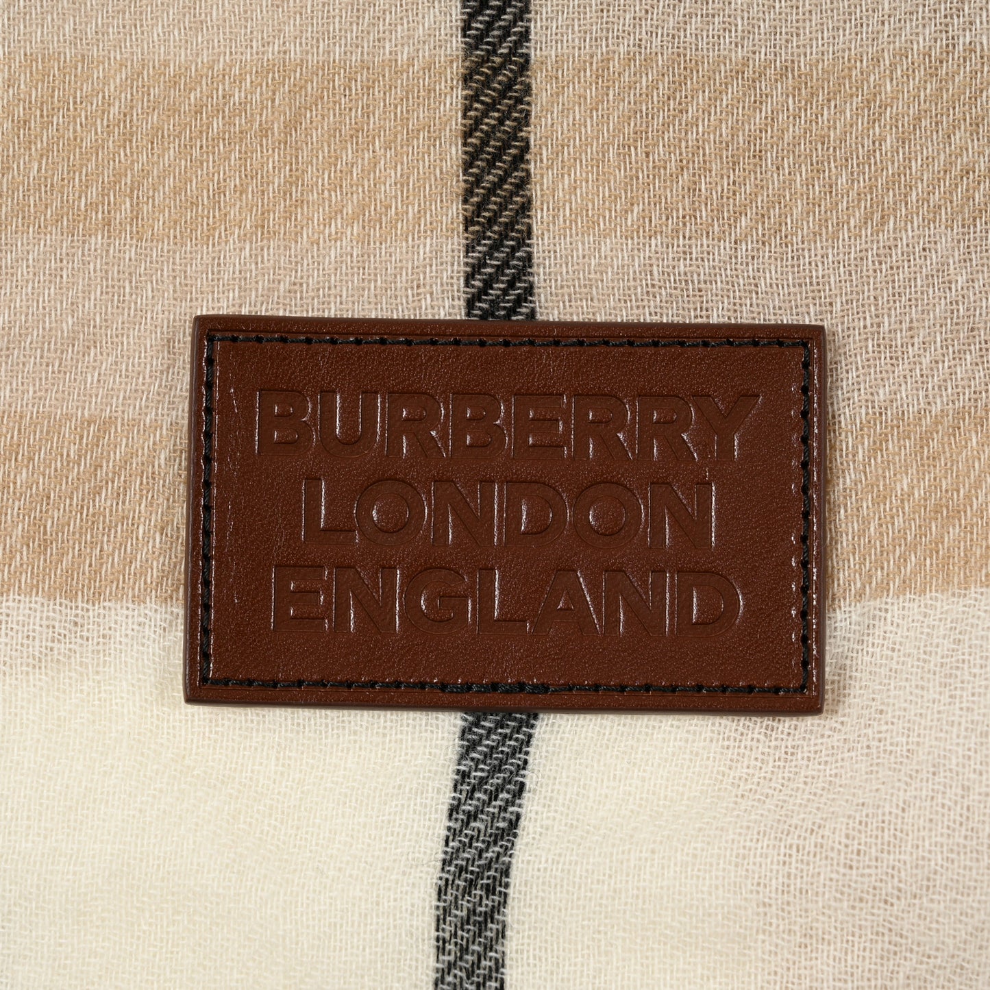 Cashmere Giant Check Midweight Fringe Scarf Frosted White