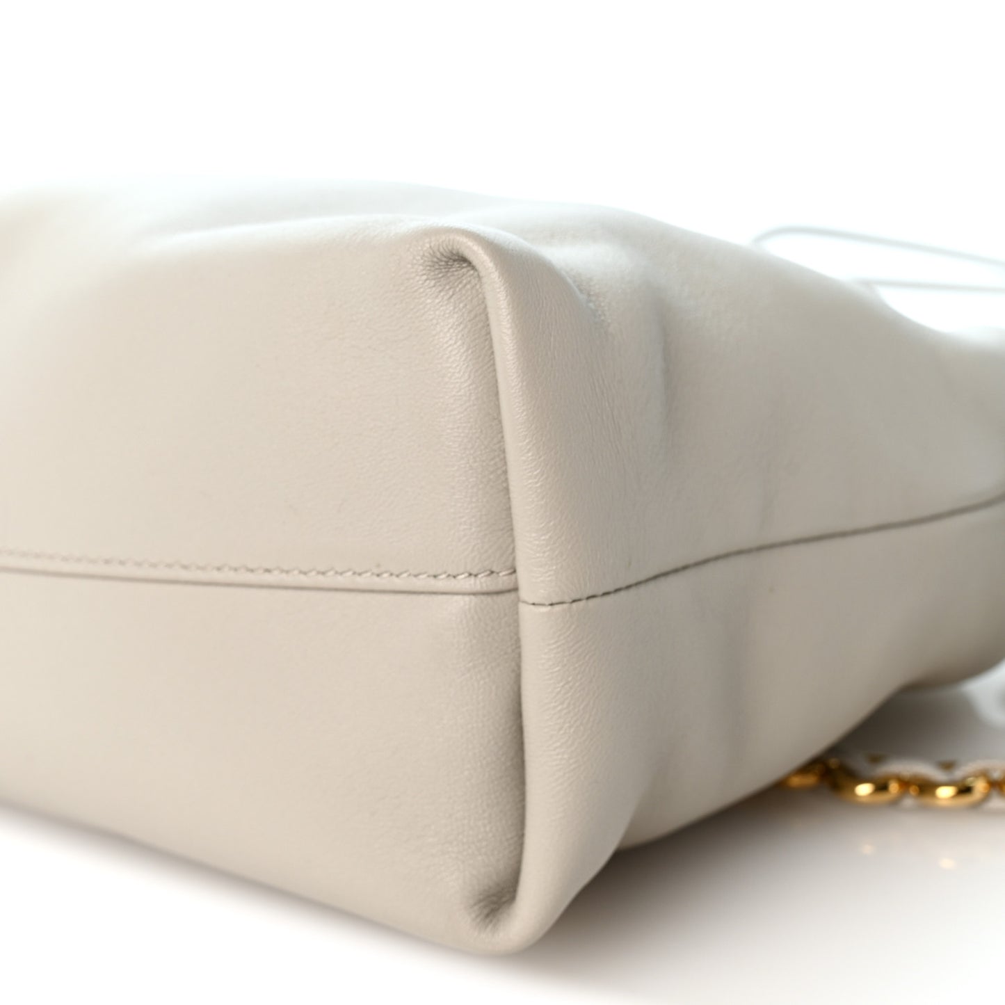 Mellow Nappa Donut Chain Medium Flamenco Knot Clutch Shell Grey