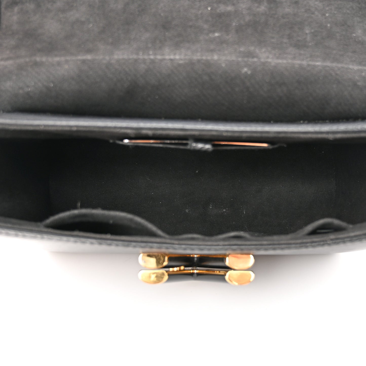 Epi Twist Shoulder Bag MM Matte Black Gold