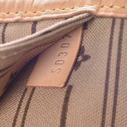 Louis Vuitton Monogram Neverfull MM 9 of 20