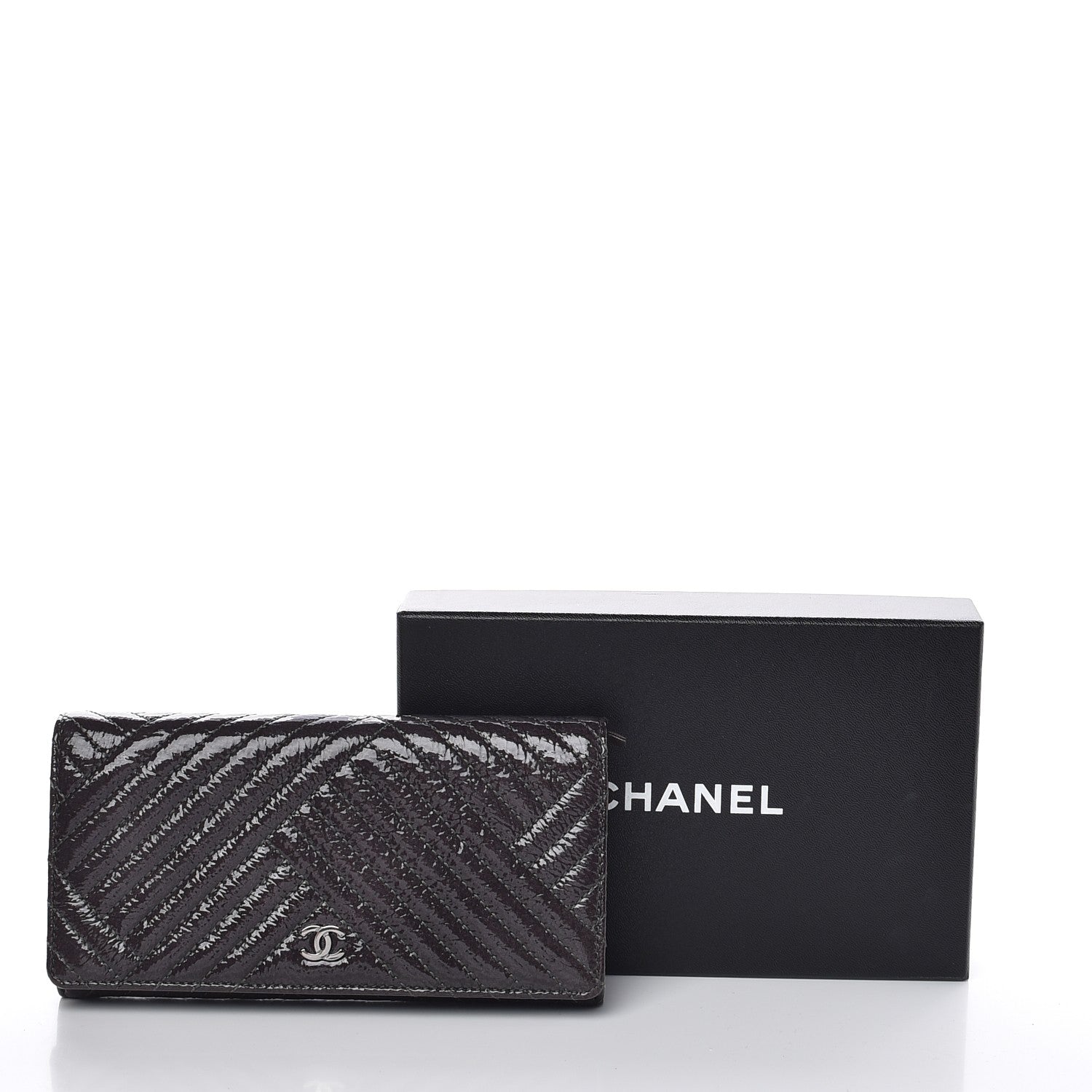 Chanel Distressed Patent Chevron Quilted CC Crossing Long Flap Wallet Grey 11 of 11