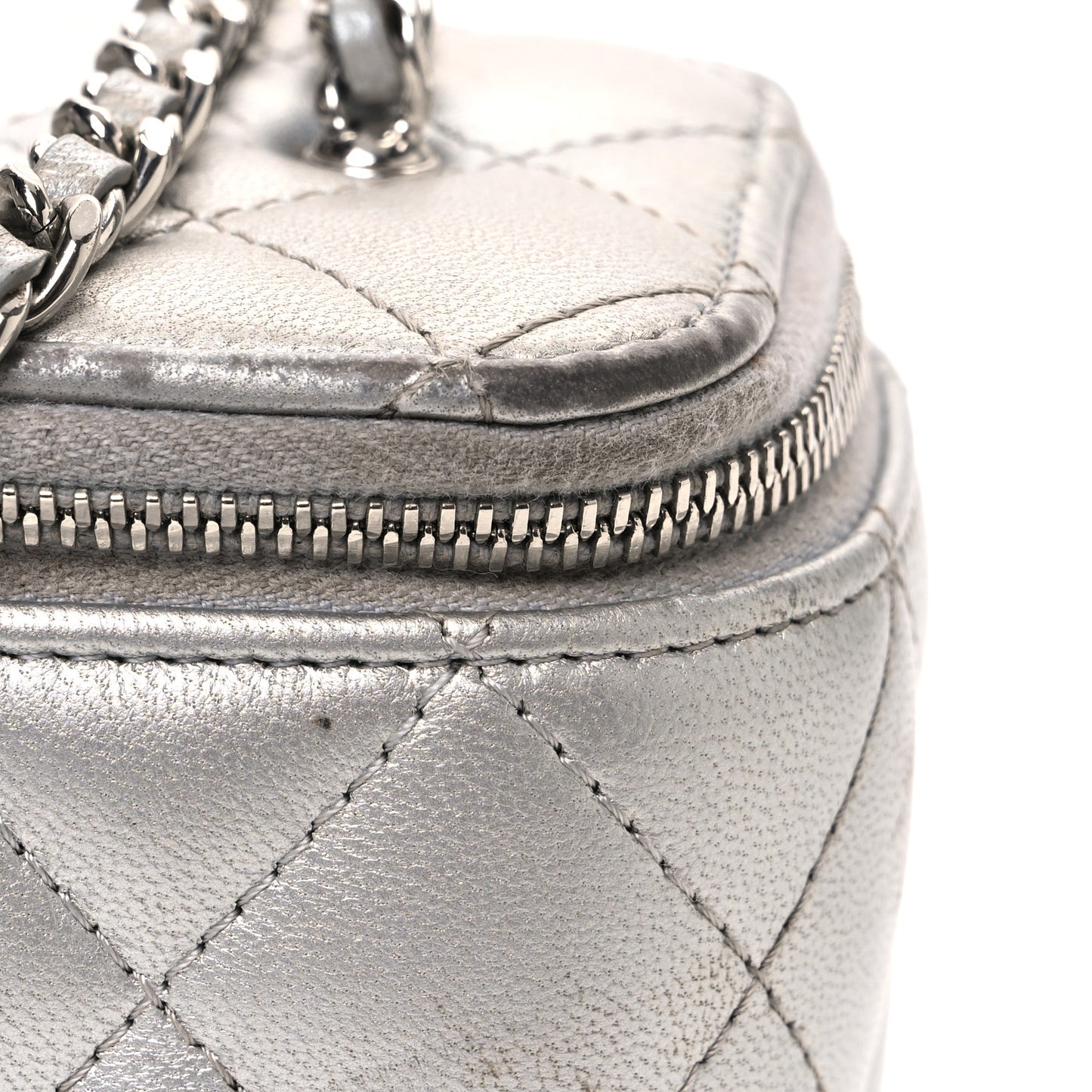 Metallic Lambskin Quilted Small CC Dynasty Vanity Case With Chain Silver