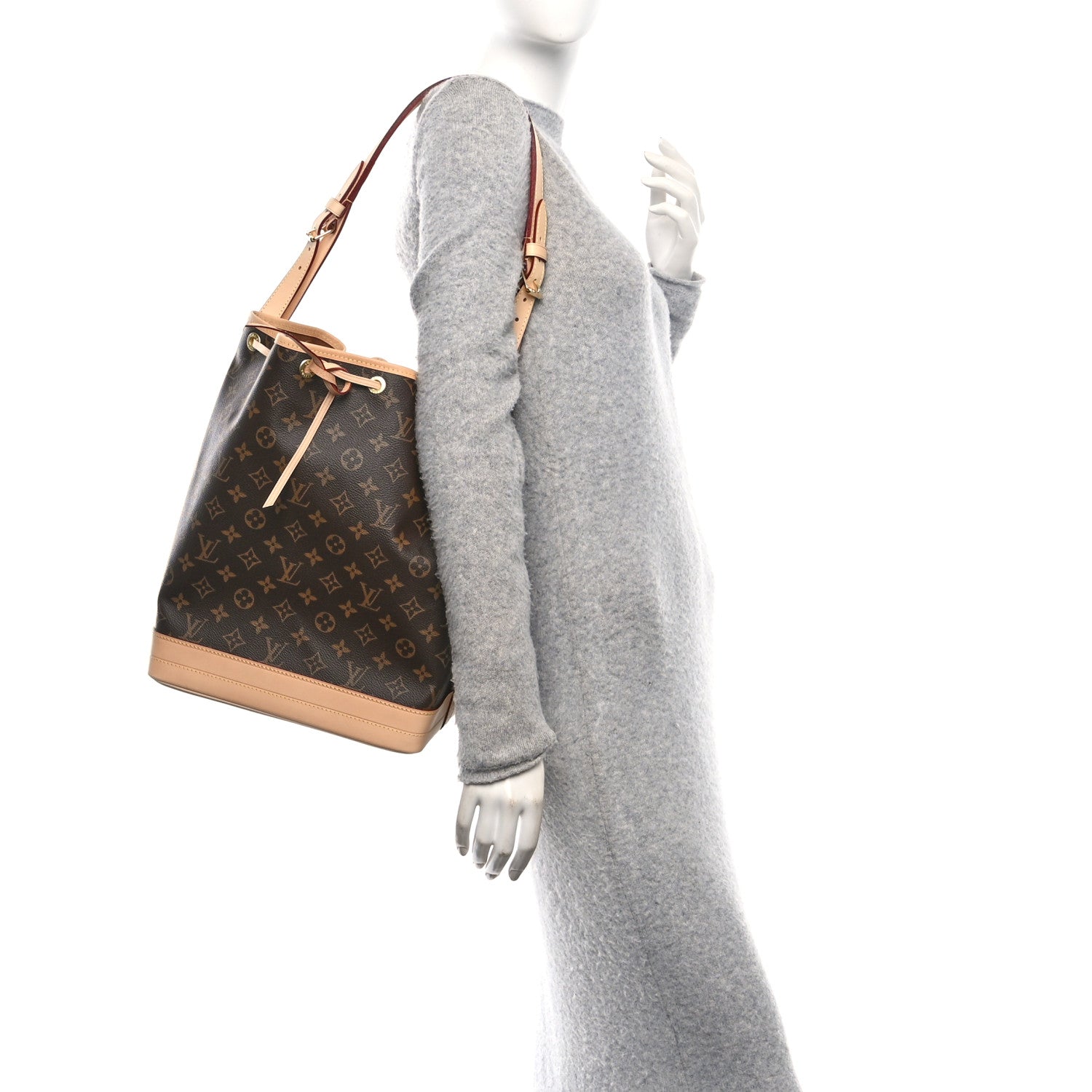 Louis Vuitton Monogram Noe 2 of 9