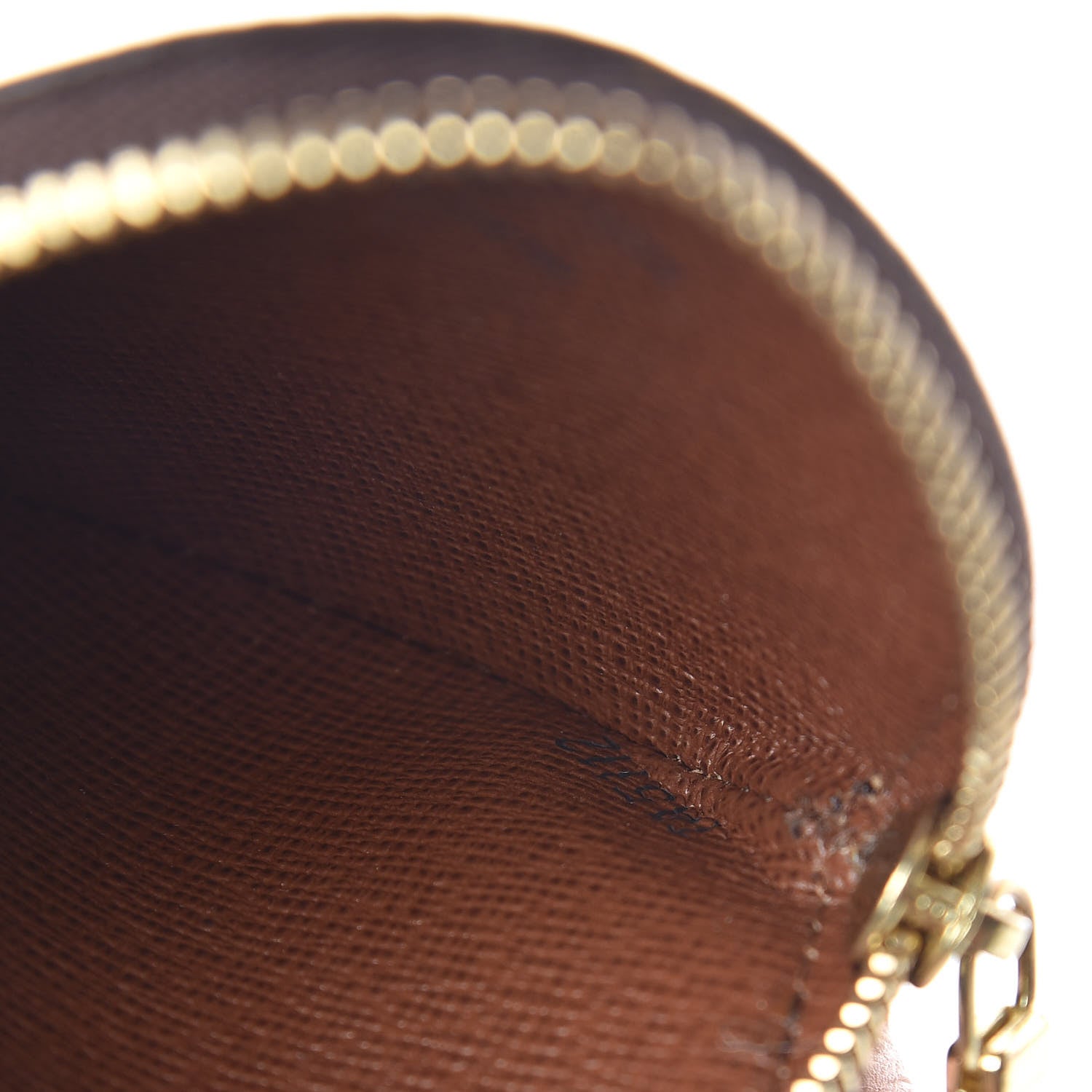 Louis Vuitton Monogram Round Coin Purse 7 of 7