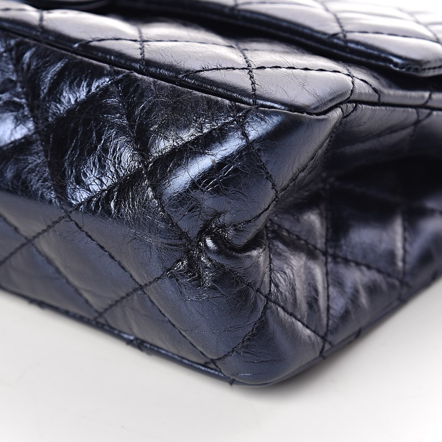 Chanel Metallic Calfskin Quilted 2.55 Reissue 226 Flap Marine Fonce 11 of 12