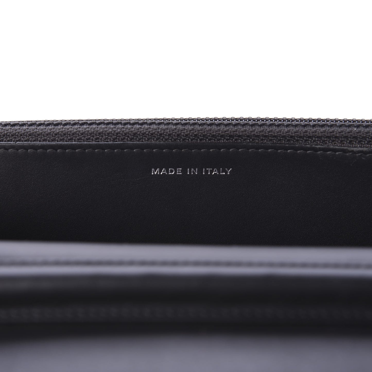 Patent Quilted Wallet On Chain WOC Black