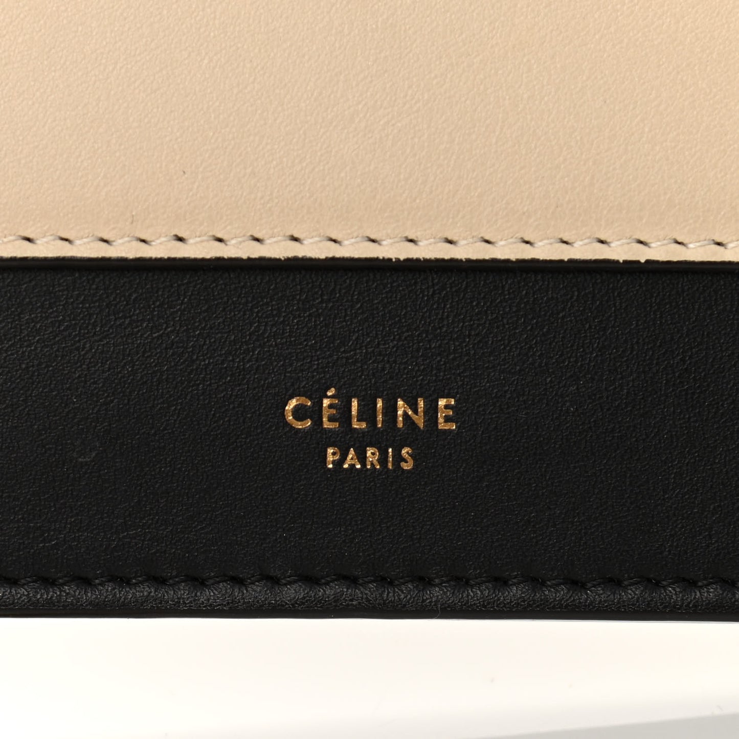 Stingray Shiny Calfskin Clutch on a Chain Black