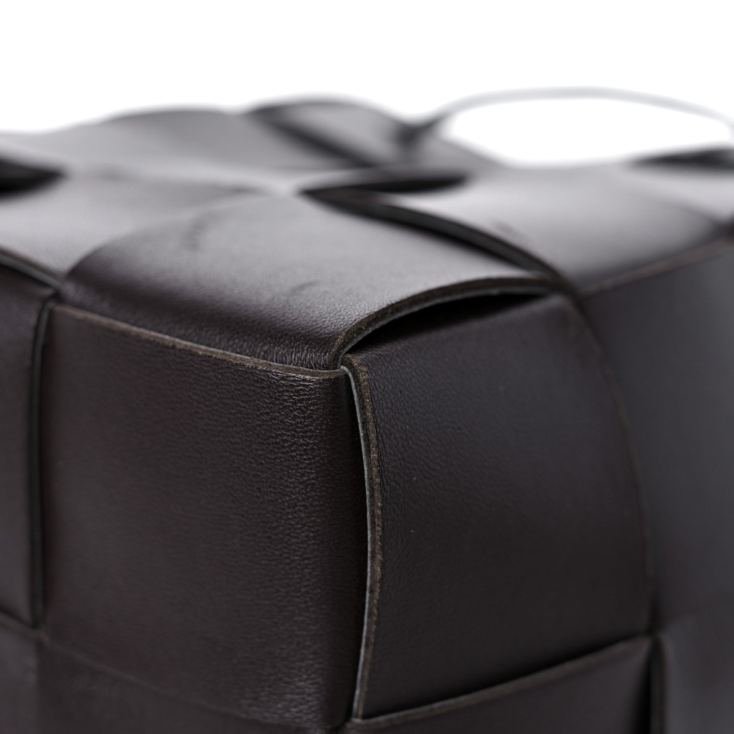Nappa Maxi Intrecciato Cassette Bucket Bag Fondant