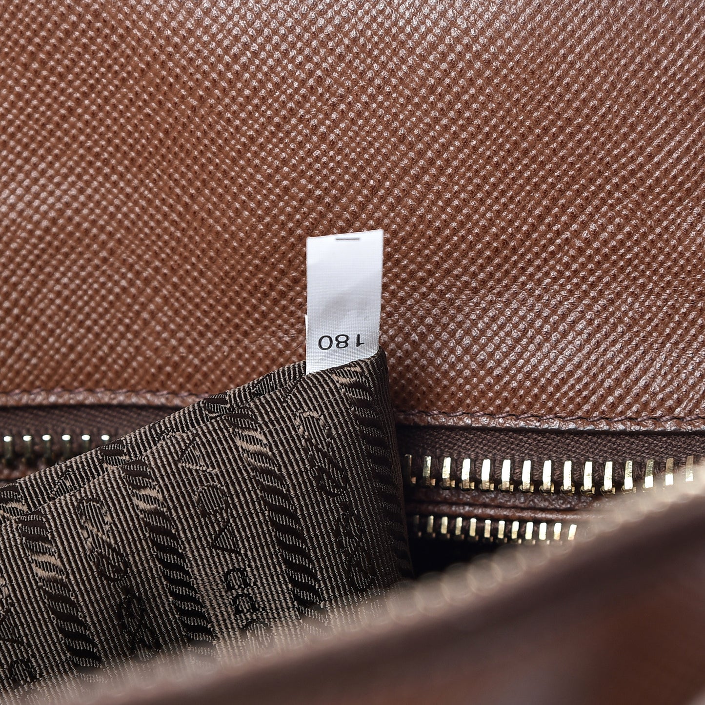 Saffiano Cuir Top Handle Dome Tote Palissandro