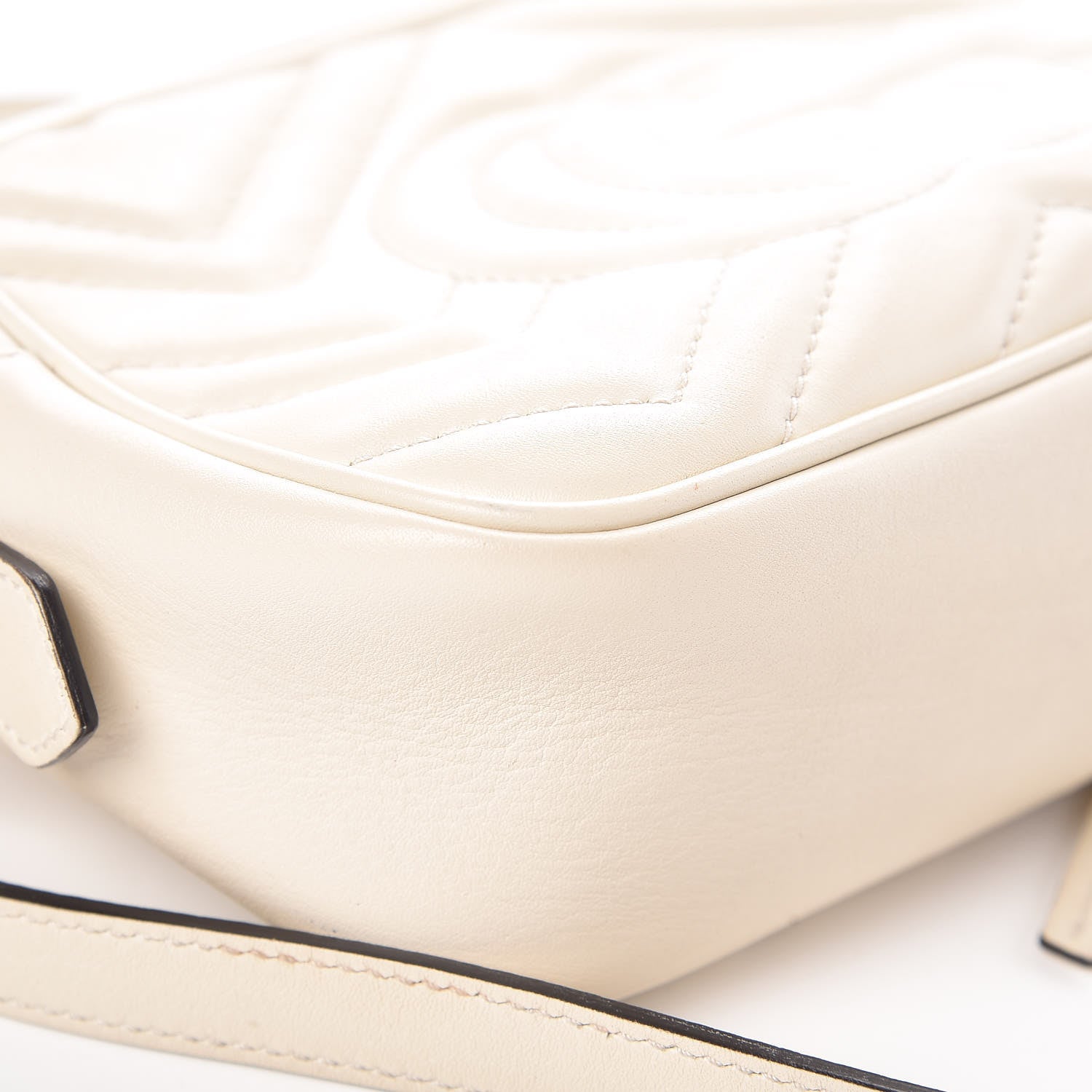 Gucci Calfskin Matelasse Mini GG Marmont Chain Shoulder Bag White 13 of 15