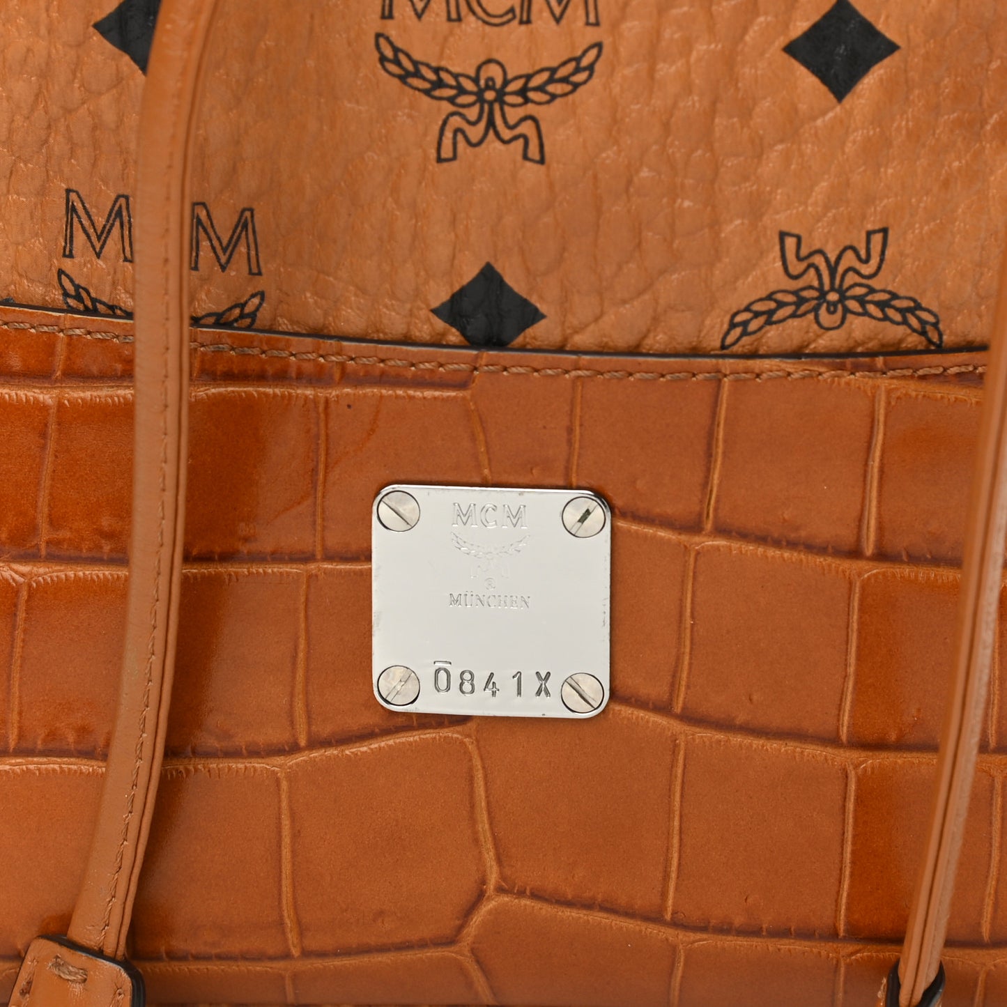 Visetos Crocodile Embossed Geonautic Bucket Bag Cognac