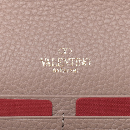 Valentino Garavani Pebbled Calfskin Rockstud Envelope Wallet on Chain Poudre 6 of 10