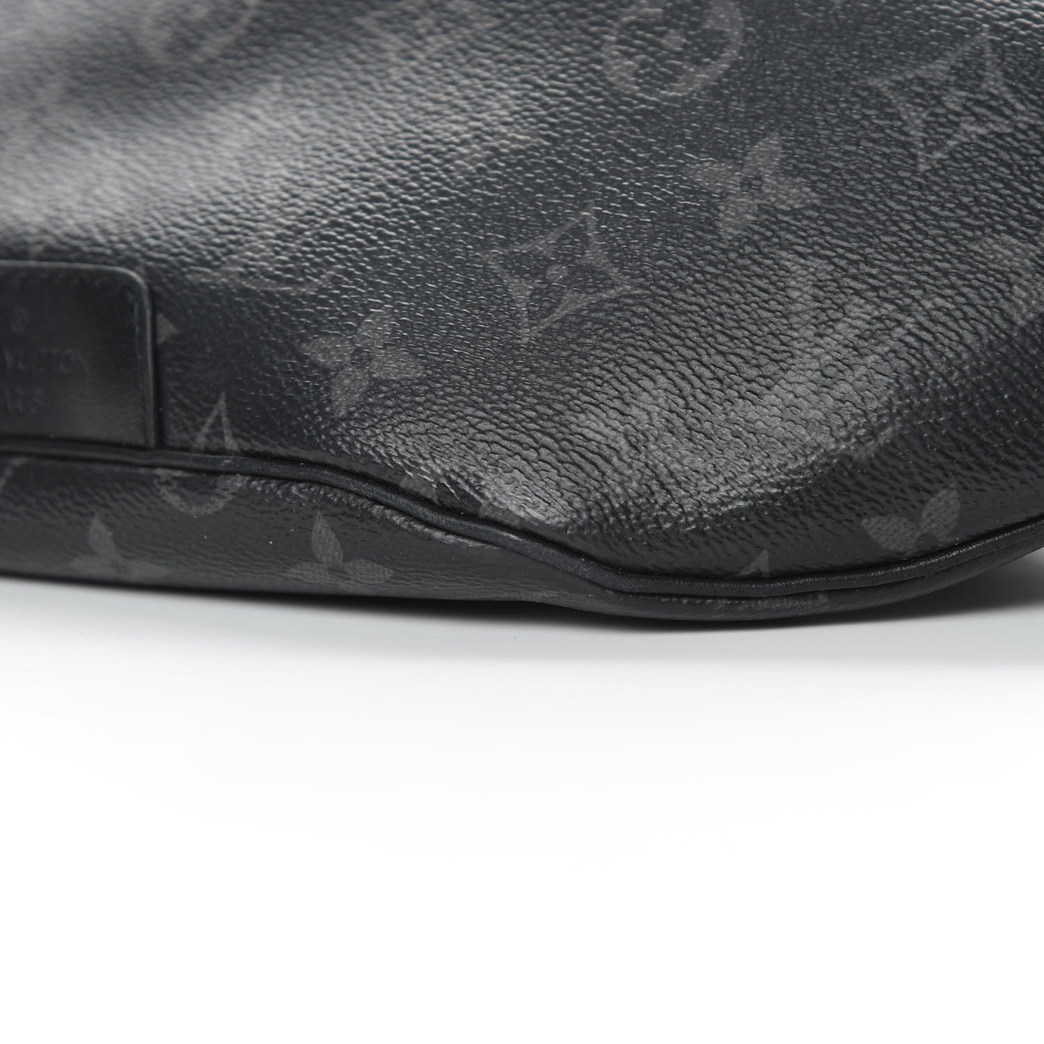 Louis Vuitton Monogram Eclipse Discovery Bumbag 9 of 16
